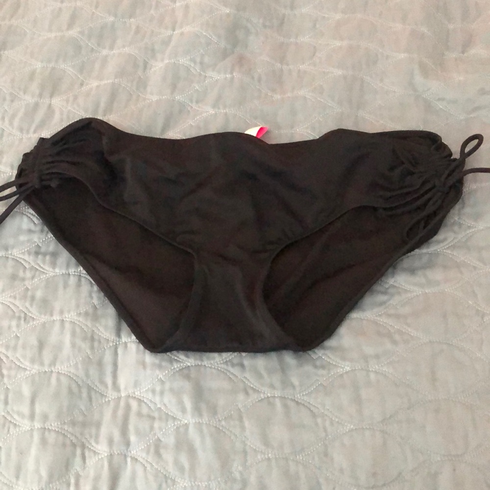 Black mid rise Victoria’s Secret bikini bottom